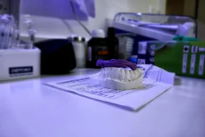 Diferencias entre la Odontología y un dentista en Málaga